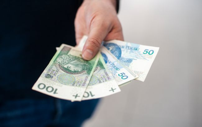 Злотий дешевшає до гривні третій день поспіль