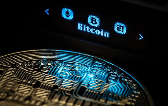 Крах Bitcoin триває: BTC втратив прибутки за весь 2025 рік